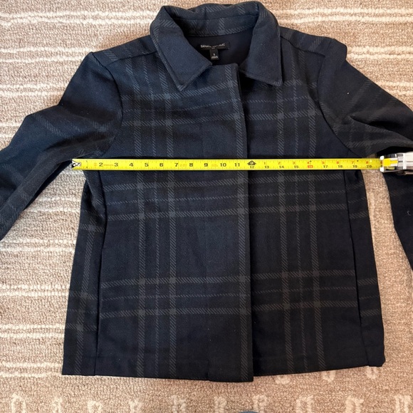 Banana Republic Women's Short Plaid Jacket - Picture 8 of 9
